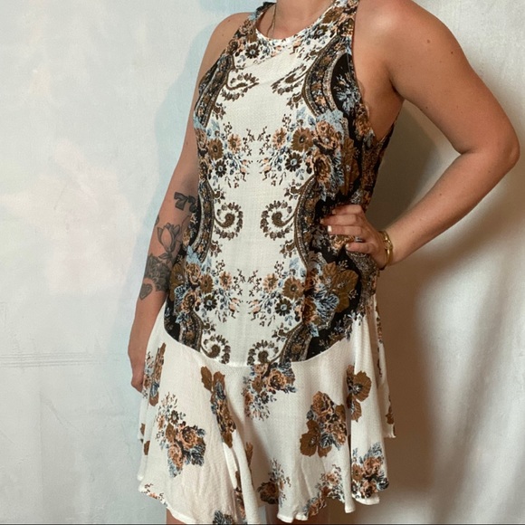 Free People Dresses & Skirts - FREE PEOPLE BOHO FLORAL SWING STYLE DRESS